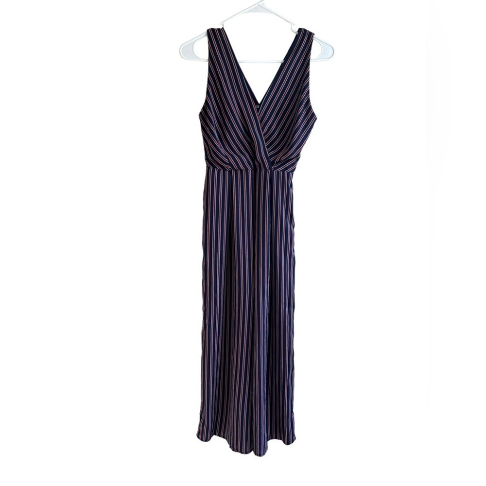 Sienna Sky Navy & Cranberry Jumpsuit with Shorts • Used • Size: XS